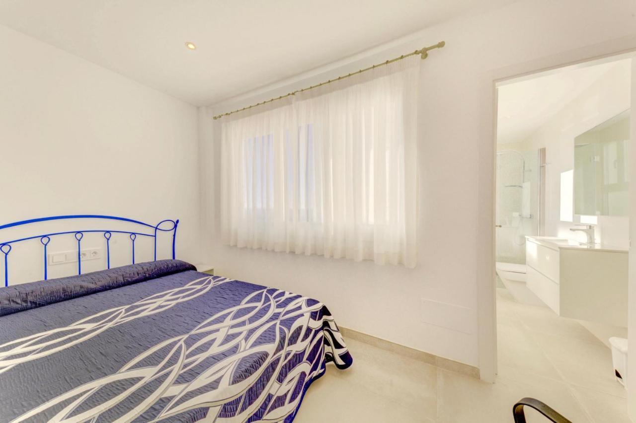Beachfront Apartment Migjorn Cel By Sealand Villas 科洛尼亚圣霍尔迪 外观 照片