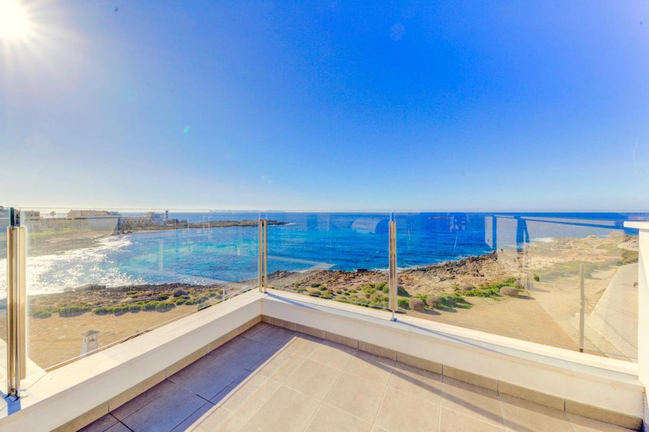 Beachfront Apartment Migjorn Cel By Sealand Villas 科洛尼亚圣霍尔迪 外观 照片